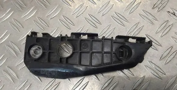 Toyota Auris 150 Front bumper mounting bracket 5253602031