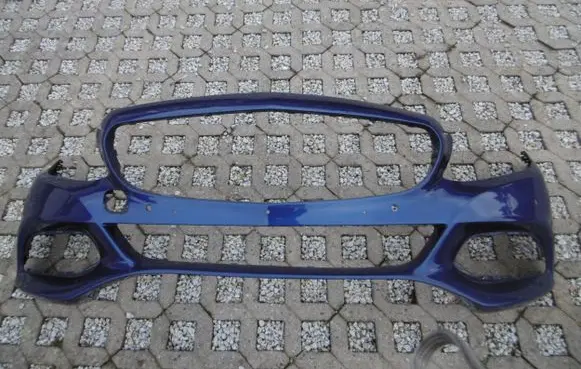 Mercedes-Benz C W205 Front bumper