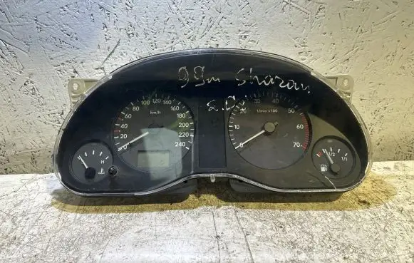 Volkswagen Sharan Speedometer (instrument cluster) 7M0920800R 95VW10849ADH 10859752