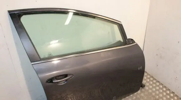 KIA Ceed Front door