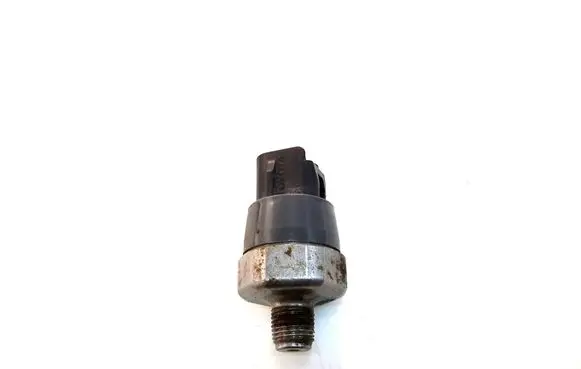 Toyota Prius (XW50) Oil pressure sensor 8353012060