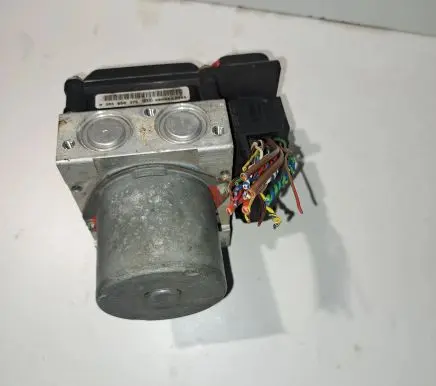 BMW 5 E60 E61 ABS Pump 6769705 6769703