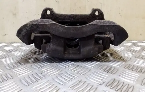 Volvo XC90 Front brake caliper 30657307