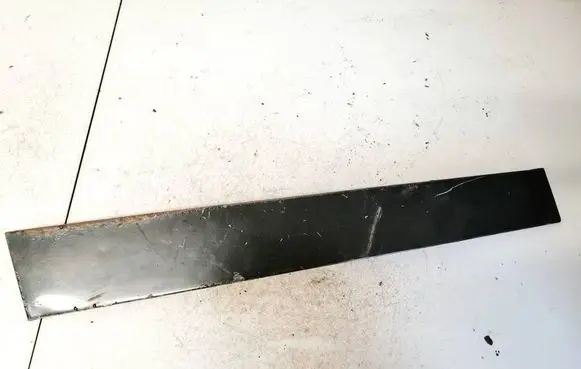 Volkswagen Caddy Front door glass trim molding 2k0837901