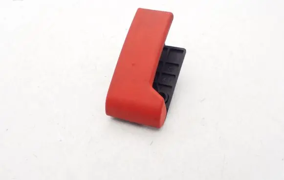 Mercedes-Benz CLS C219 Engine bonnet (hood) release handle
