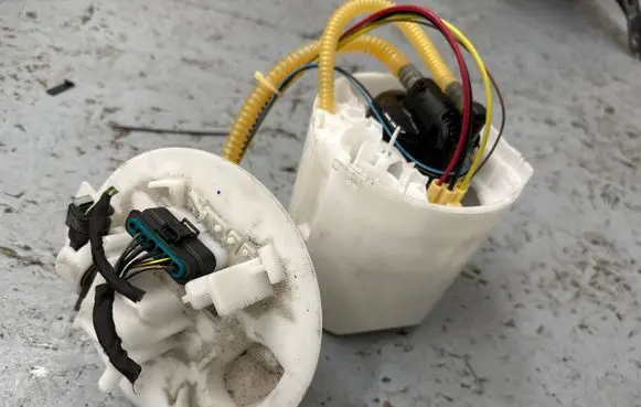 Mercedes-Benz A W177 In-tank fuel pump A2474705300
