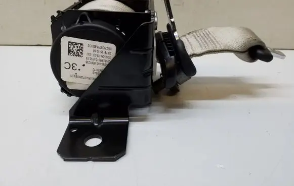 Chrysler Pacifica Third row seat belt P6EB021D2AB