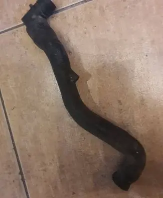 Audi A6 S6 C4 4A Turbo air intake inlet pipe/hose 046103221A