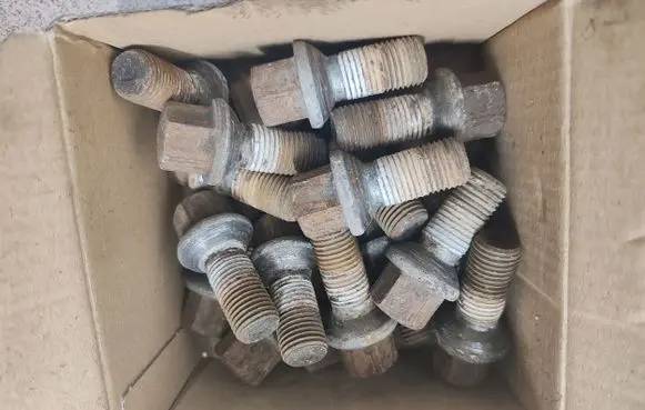 Mercedes-Benz A W169 Nuts/bolts
