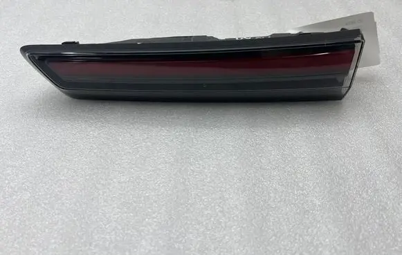 Opel Mokka B Tailgate rear/tail lights 9861335780