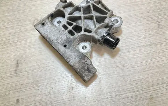 Land Rover Discovery Sport other engine part GJ326030AA