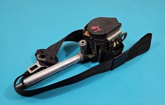 Audi A3 S3 8P Front seatbelt 8P3857705 IMPRK1420169