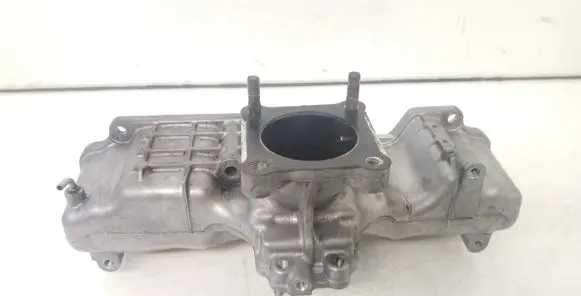 Toyota Avensis T250 Intake manifold 171110R011