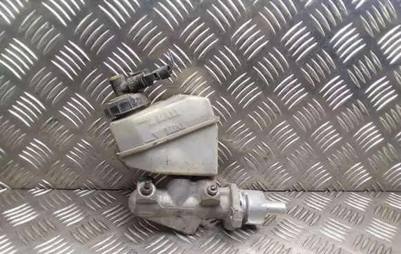 Renault Kangoo I Master brake cylinder 7700417826G 8200262441B