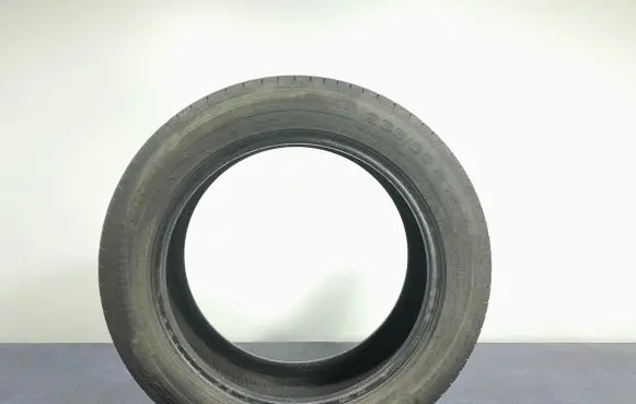 Ford Kuga II R17 summer tire 