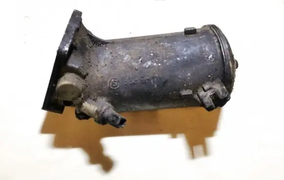 Opel Omega B1 Oil filter cover 2243259