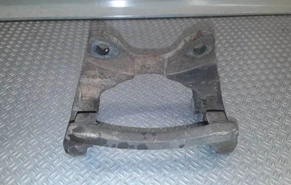 Dodge Nitro Brake caliper pad carrier rear 