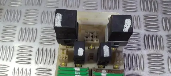 Volvo S40, V40 Fuse box set