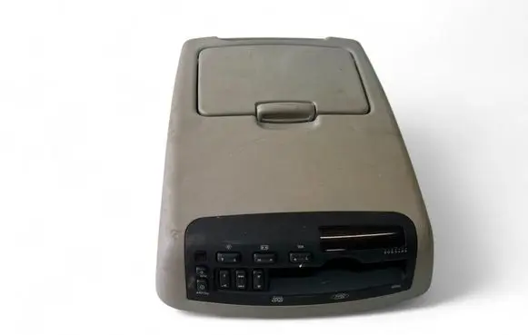 Radio/CD/DVD/GPS head unit