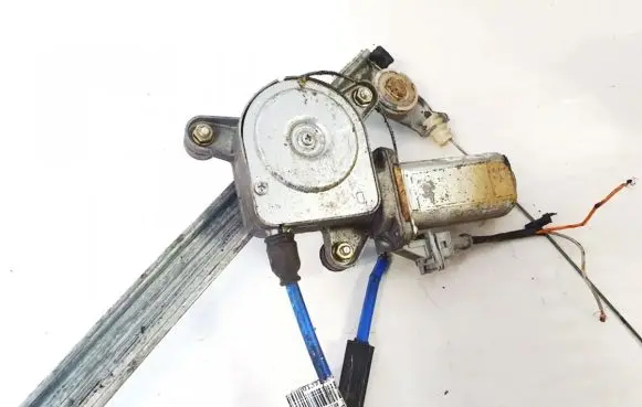 Peugeot 406 Front door window regulator motor