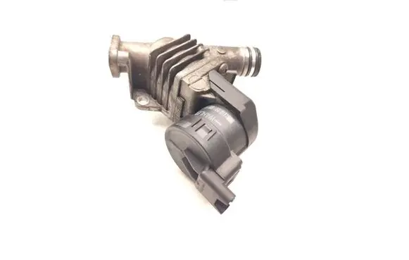 BMW 1 E81 E87 EGR valve 7563241