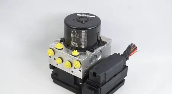 Volkswagen Touareg I ABS Pump 7L0614517A 7L0907379L