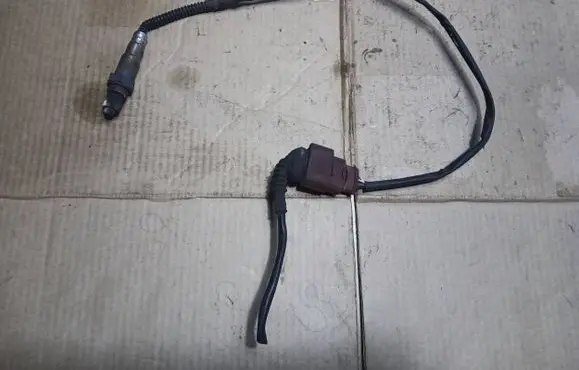 Audi A4 S4 B7 8E 8H Lambda probe sensor 058906265