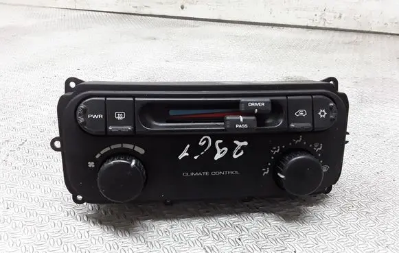Chrysler Voyager Climate control unit 05005002AF
