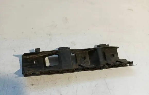 Volkswagen PASSAT B6 Front bumper mounting bracket 3C0807184