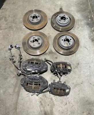 Dodge Challenger Brake discs and calipers set 