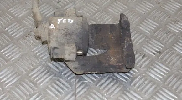 Skoda Yeti (5L) Front brake caliper