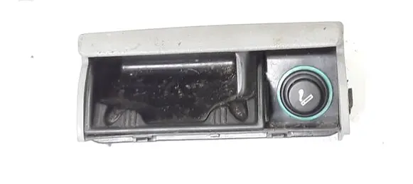 Volkswagen PASSAT B5 Ashtray (front) 3B0857961