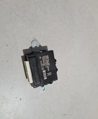 Lexus RX 450H Wing mirror control module 8943048101