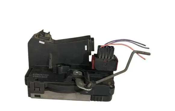 Renault Trafic II (X83) Rear door lock 8200282303