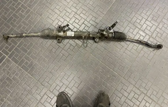 Toyota Corolla Verso E121 Steering rack