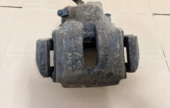 Land Rover Range Rover L322 Front brake caliper