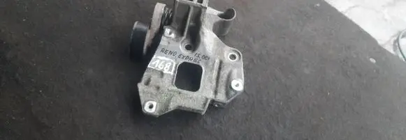 Renault Express Generator/alternator bracket 117105158R