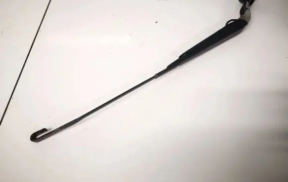 Dodge Caliber Front wiper blade arm