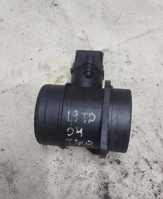 Volkswagen Touran I Mass air flow meter 038906461B 028906461B 0281002531