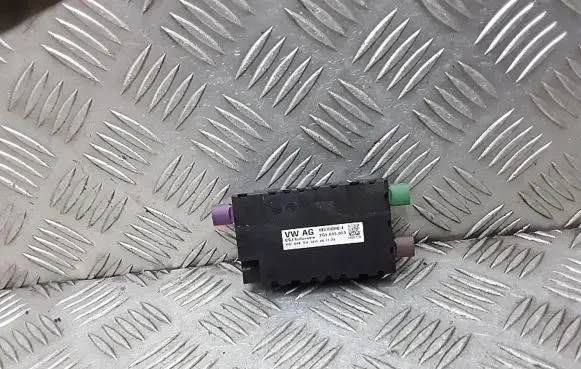 Voltage converter inverter