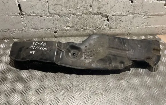 Fender end trim