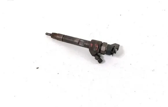 BMW 3 F30 F35 F31 Fuel injector 7798446