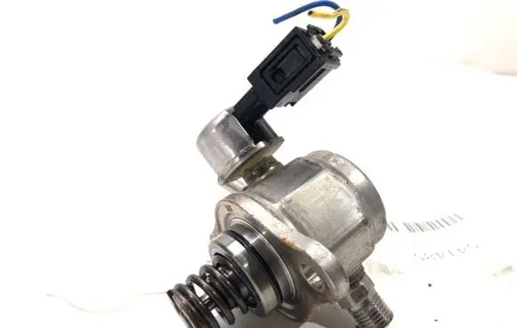 Toyota Corolla E210 E21 Fuel injection high pressure pump 23101-F2010
