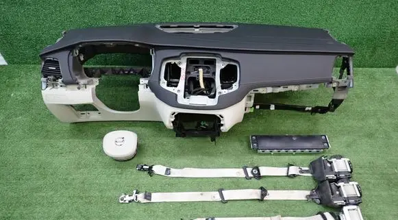 Volvo XC90 Dashboard