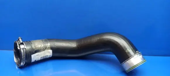 Mercedes-Benz R W251 Intercooler hose/pipe