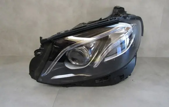 Mercedes-Benz E W213 Headlight/headlamp A2139062706