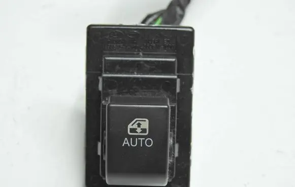 KIA Ceed Electric window control switch 93575-1H100