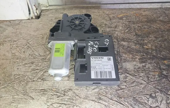 Volvo C30 Front door window regulator motor 30798106AB 100727164011