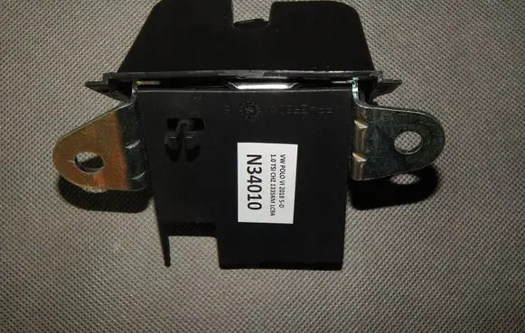 Volkswagen Polo VI Tailgate/trunk/boot lock/catch/latch