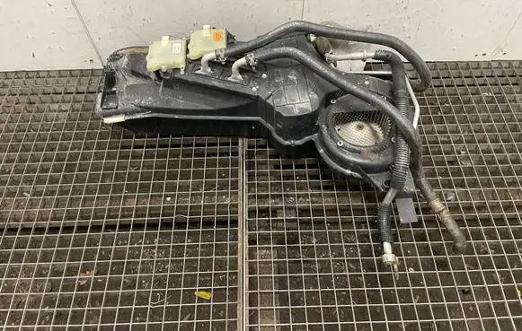 Ford Explorer Interior heater climate box assembly 2L2H19E616AA 2L2H19E616BB